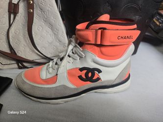 Gentlemen, Chanel brand shoes in good condition. How much do you offer? Be fair.
