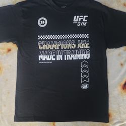UFC Oversized Shirt Size M