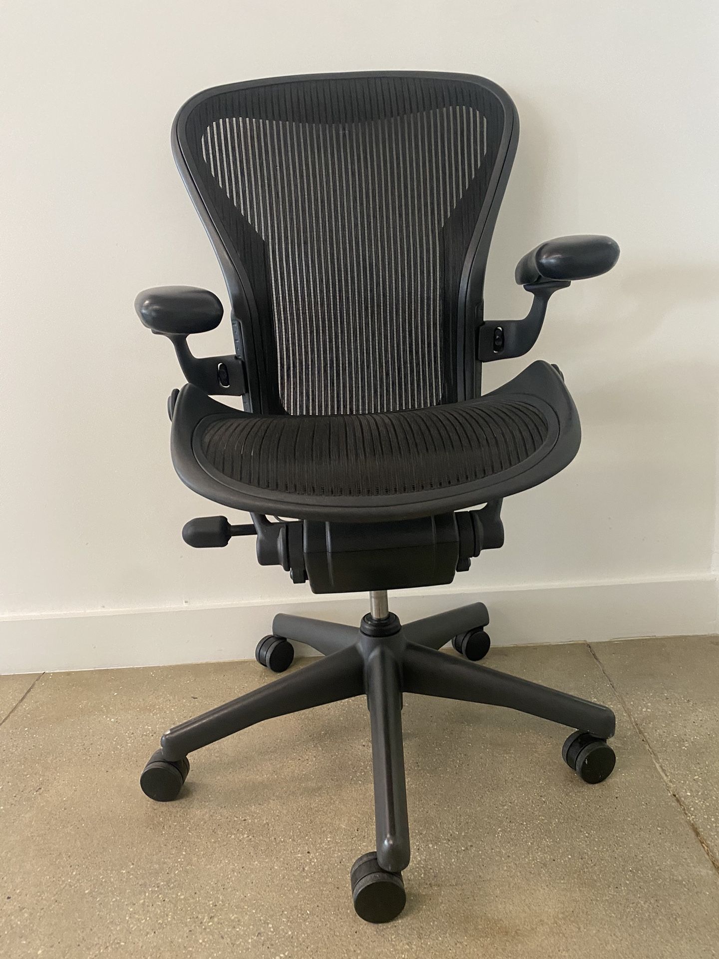 Herman Miller Aeron Chair