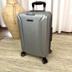 Samsonite Hardside Carry on Spinner Suitcase