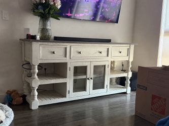 New living room console