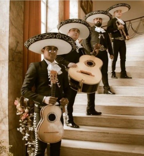 Guitarron Trompeta Mariachi