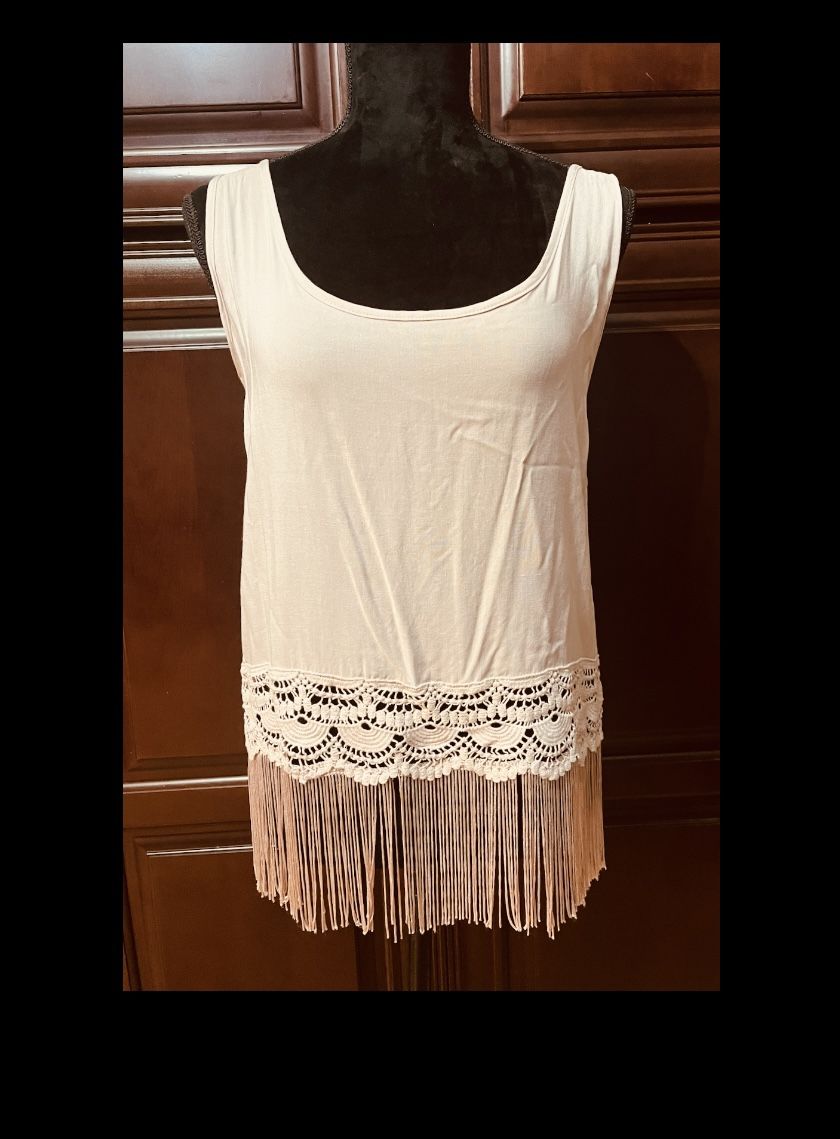 Francesca’s Cute Medium Fringe Blouse Shirt