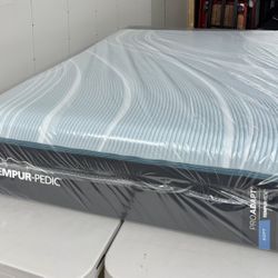 FULL  2025 TEMPURPEDIC  pro-ADAPT soft RETAIL price $3,049 (mattress only) extra charge delivery depending the distance   Never slept on/// this mattr