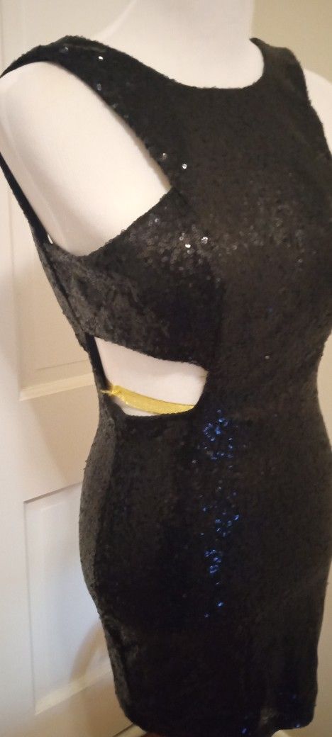 TEEZE ME Women's Juniors Black Sequined Cut Out Size 3/4 Cocktail Party Dress