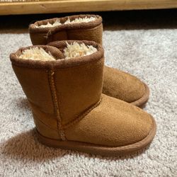 Size 8C Brown Apres Toddler Sherpa-Lined Suede Boots
