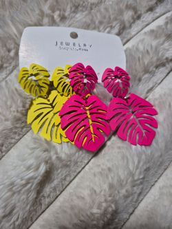 Fashion earrings