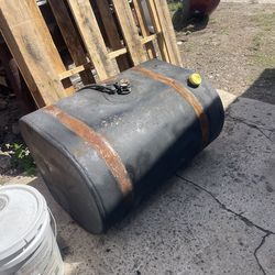 International durastar fuel tank 50 gal d shape