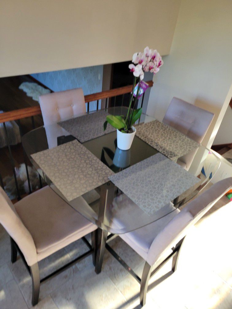 Glass kitchen table and chairs