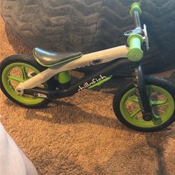 Chillafish BMXie 2 Lightweight Balance Bike with Integrated Footrest and Footbrake 