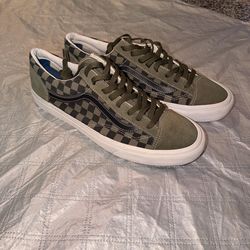 Loden green mens Van’s , size 12 men’s
