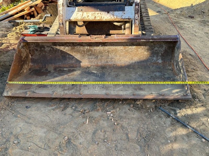 82" Smooth Edge Skid Steer Bucket