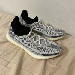 Yeezy 350 V2 CMPCT Slate Panda 