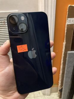 Factory Unlocked Iphone 14 256 gb comes with store warranty 