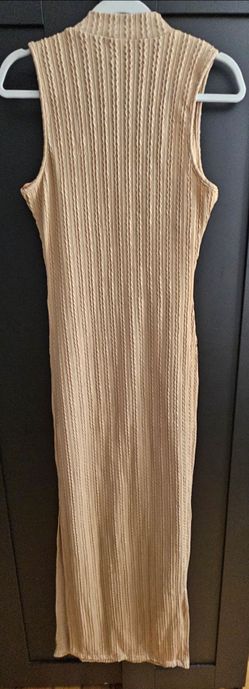 Beige Sleeveless Ribbed Knit Midi Dress ( Medium )