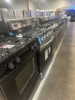 Gas Stoves & Cooktops - Up to 40% Off