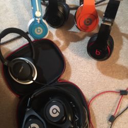 5 Pairs of Beats headphones