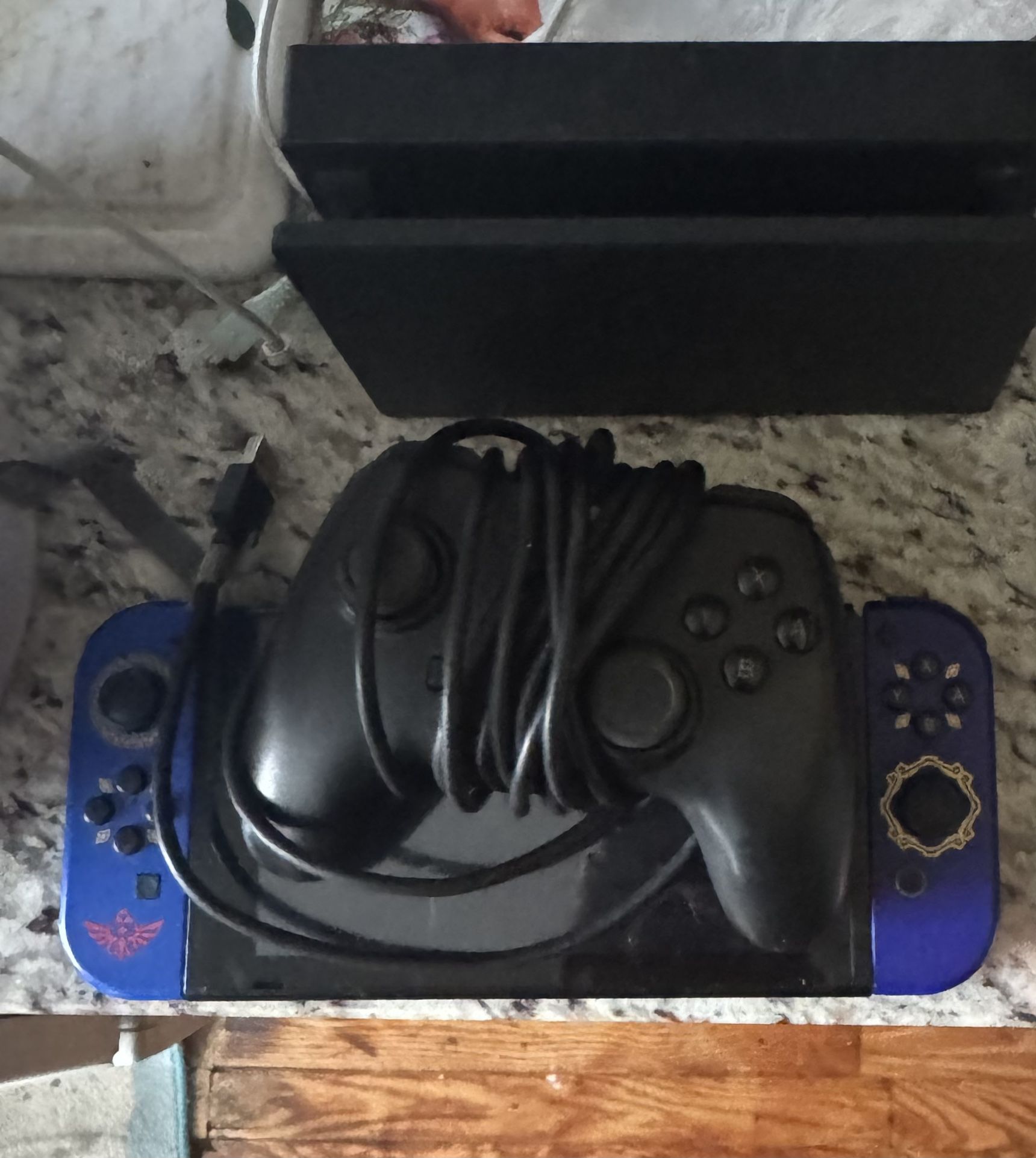 Nintendo Switch With Controller And Mario Kart 8 Deluxe