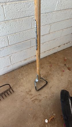 Yard Hoe