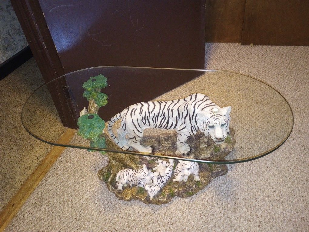 Tempered Glass White Tiger With Cubs Coffee Tablr