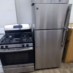 Stove Fridge And Microwave Great Condition 4 Month Warranty  Ready To Deliver..or Pick Up..$999,,301 Saundview Ave Bronx NY  10473