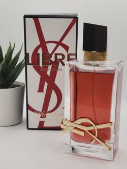 Yves Saint Laurent
 
Libre Berry Crush Eau de Parfum

3 fl (USED 10-15%)⭐️