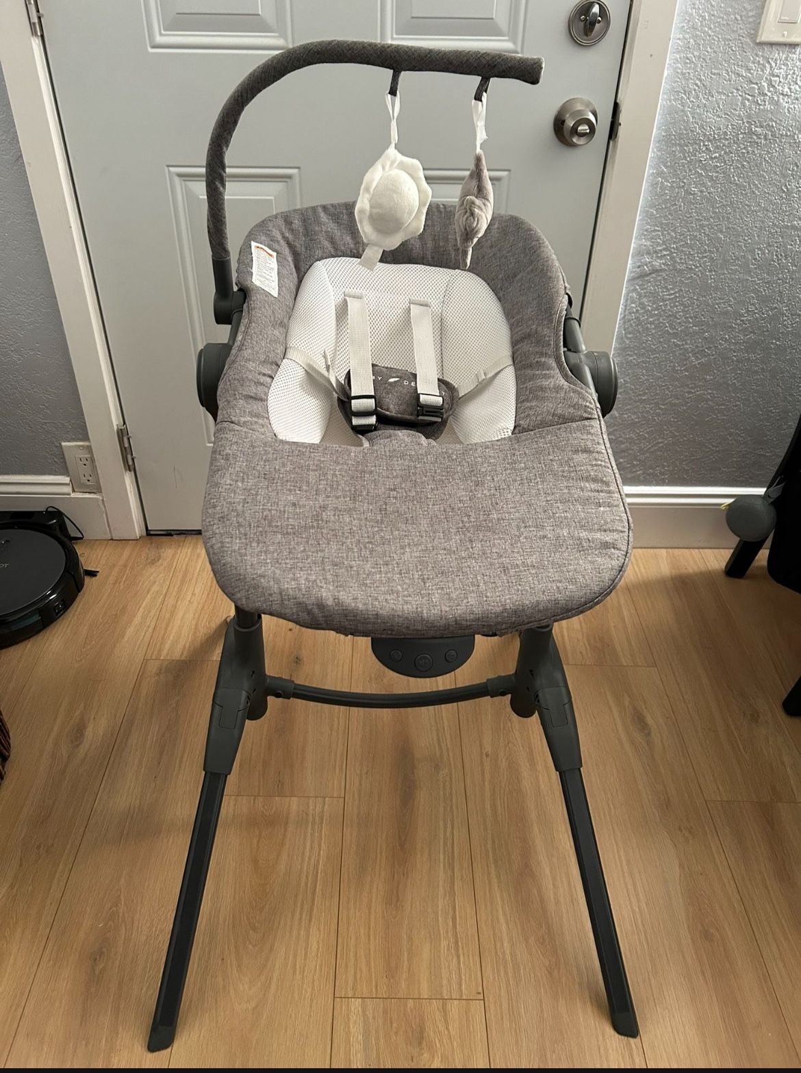 Baby Seat (adjustable features)