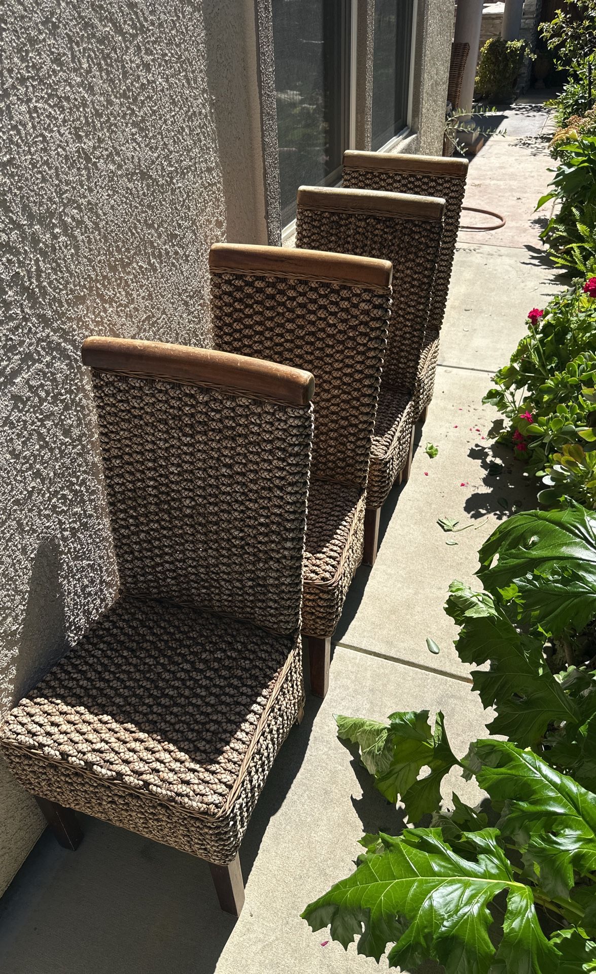 4 Outdoor Chairs