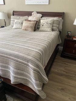 King size bed