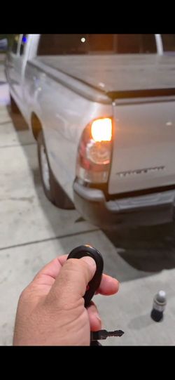 2009 toyota tacoma.