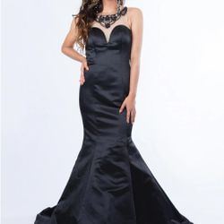 🔥Gorgeous Brand New Sexy  black/nude gown dress prom wedding mermaid style🔥