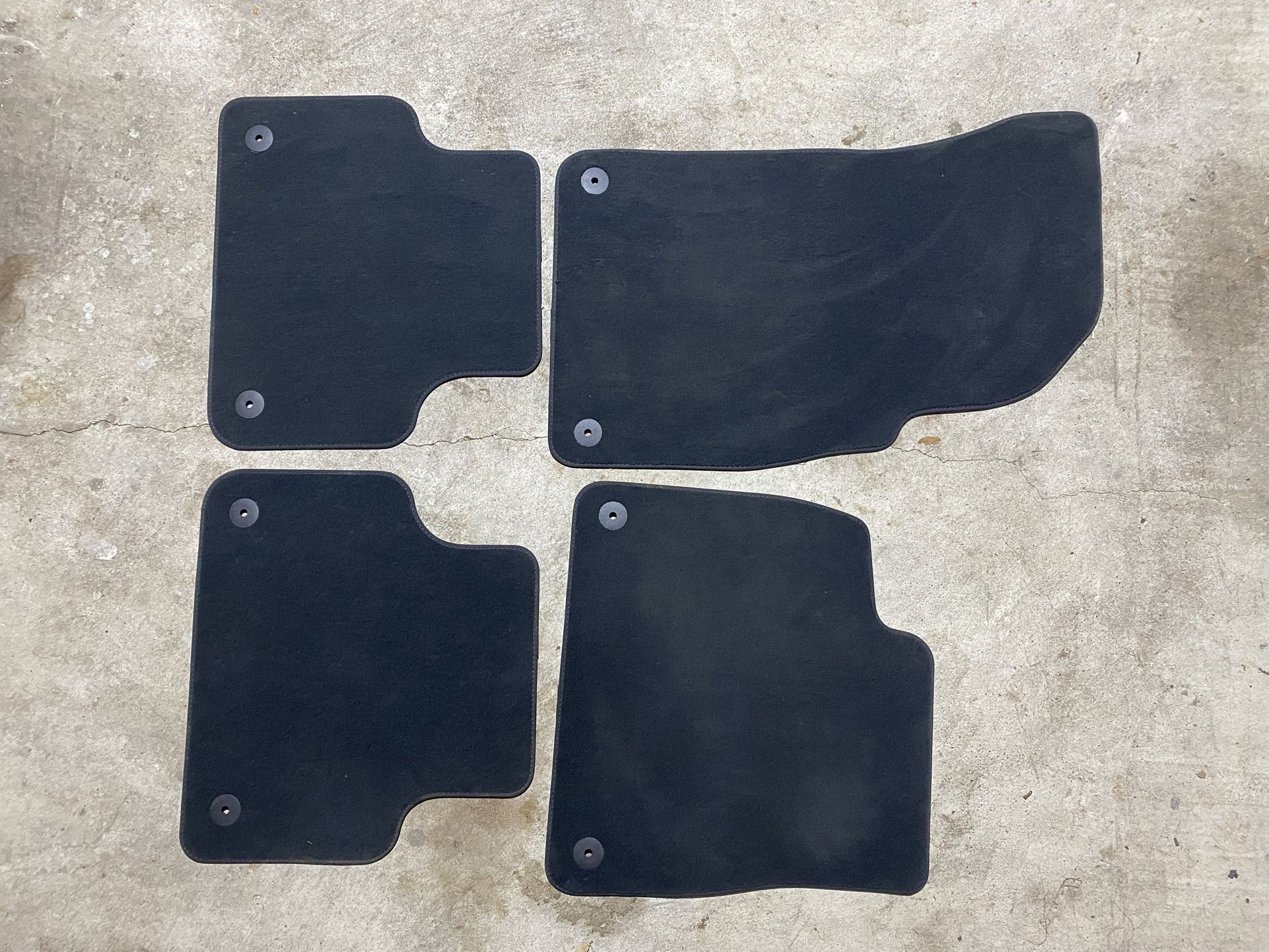 OEM Floor Mats 2016-2023 Audi Q7