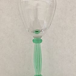 BEAUTIFUL VINTAGE GREEN STEM GLASSES