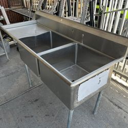 Restaurant/kitchen commercial sink