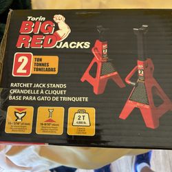 Torin 2 Ton Ratchet Jacks