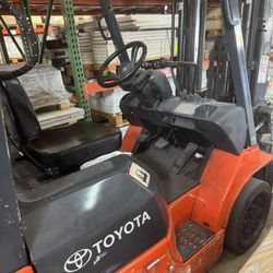 Toyota Forklift 