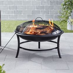 BRAND NEW IN BOX FIRE PIT 26” …$50 Dlls … FIRM /NO LESS 