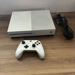 White Xbox One 