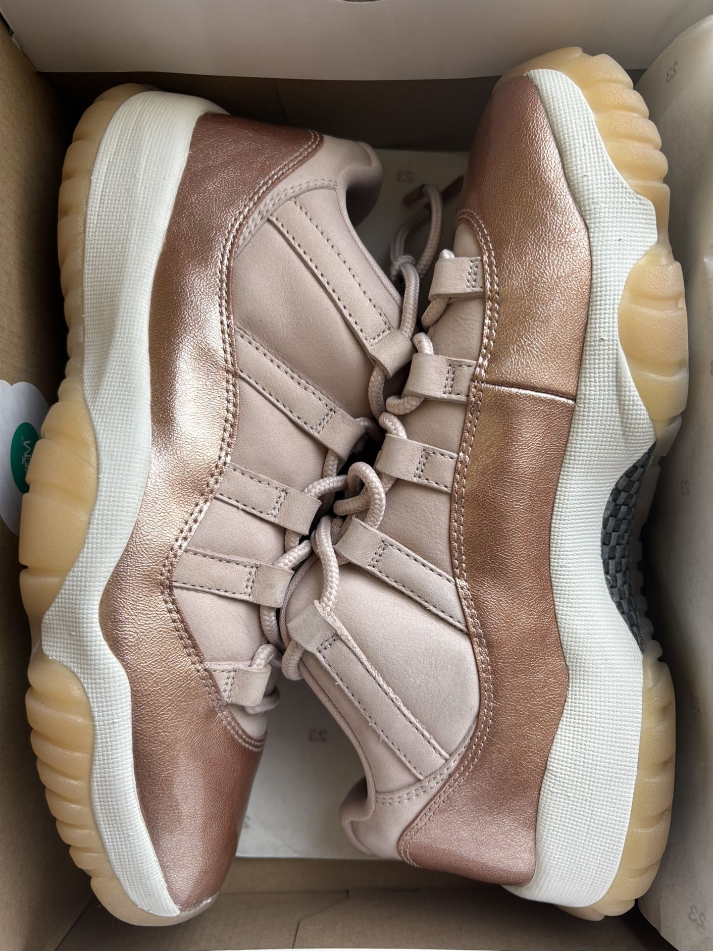 Jordan 11 Rose Gold