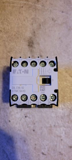 NEW Eaton DIL EM-10 XTMC9A10 Contactor Moeller Series 24V DC