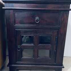 Pottery Barn Side Table 