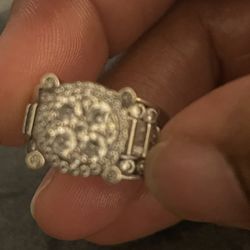 Beautiful Silver Ring Size9