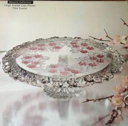 Cake Platter Footed Fine Crystal With Pink Flowers.