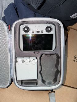 DJI RC/Case/3 batteries w/charger housing