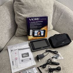 Viore PLC7V96 7" LCD Portable Television With Remote