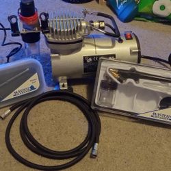 Master Airbrush Set With Compressor