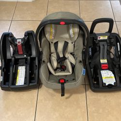 Graco Sungride Snuglock Car seat and Base