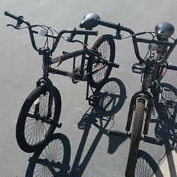 2 Hyper 20" Spinner BMX Bikes – Used (Need Air/Repair)