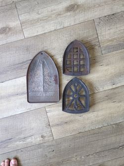 Vintage Retro Antique Iron Rests 3 Total