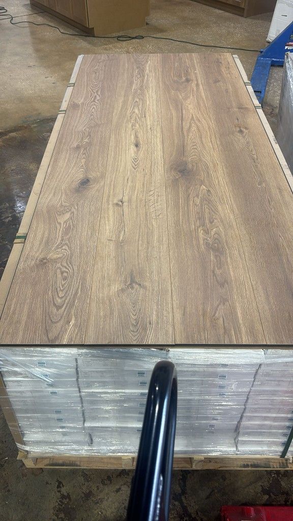 12MM Laminate Flooring 9x88